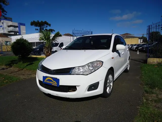 Carro CAOA Chery Celer 2014 Hatch 1.5 16V (Flex)