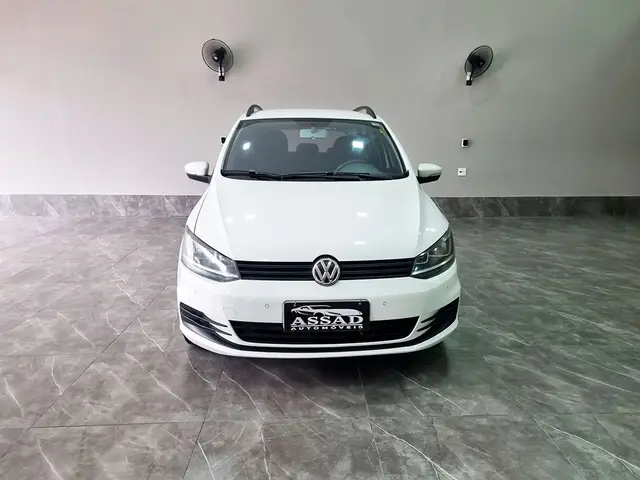 Carro Volkswagen SpaceFox 2016 1.6 VHT Trendline (Flex)