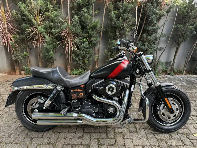 Carro Harley-Davidson Dyna 2014 Fat Bob