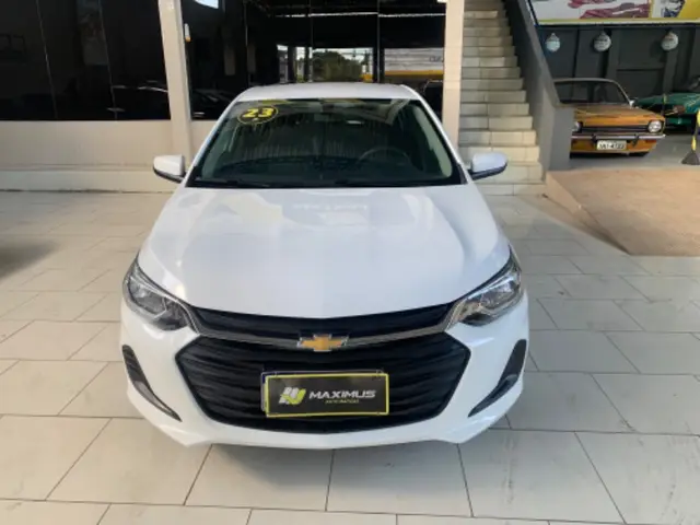 Carro Chevrolet Onix 2023 LT 1.0