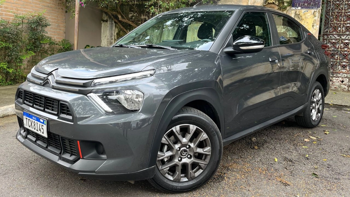 Além do câmbio automático do tipo CVT, o Basalt Feel Turbo tem um ganho de 55 cv de potência e mais de 10 kg de torque