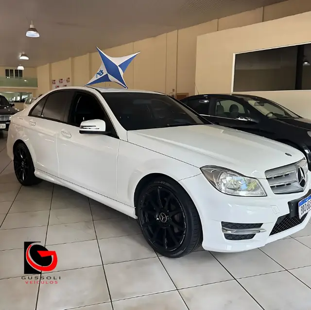 Carro Mercedes-Benz Classe C 2013 C-180 CGI Sport 1.6 TB 16V (Aut.)