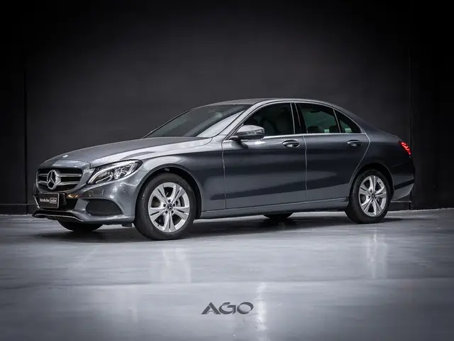 Carro Mercedes-Benz C 180  2016 CGI Coupe Avant. 1.6 TB 16V Aut.