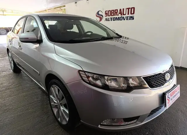 Carro Kia Cerato 2013 SX 1.6 16V E.234