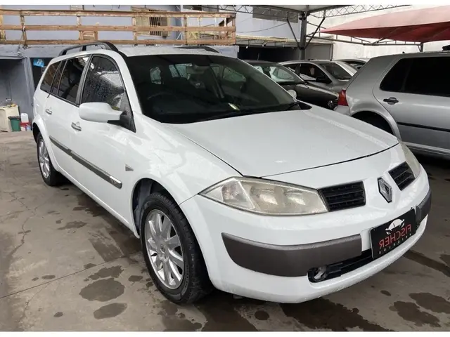 Carro Renault Megane Grand Tour 2013 Mégane Grand Tour Dynamique 1.6 16V (flex)
