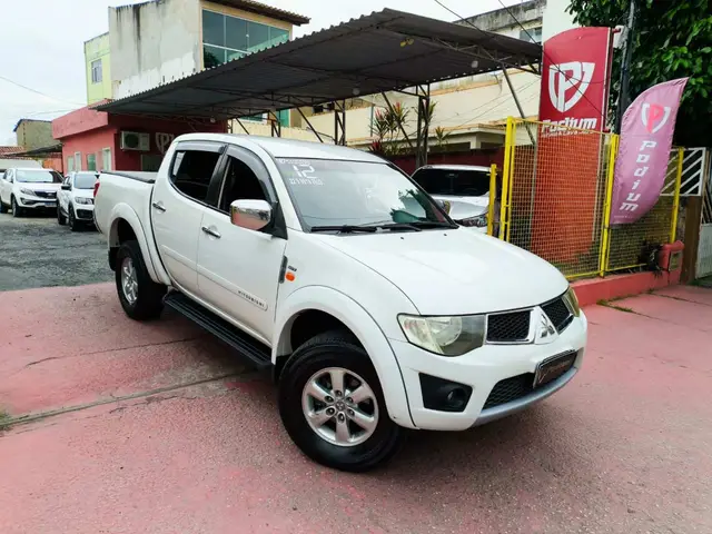 Carro Mitsubishi L200 Triton Sport 2012 HPE 4x4 3.2 DI-D (Aut)