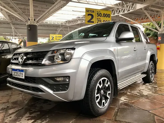 Carro Volkswagen Amarok 2023 Comfortline 3.0 V6 CD 4x4 TDi (Aut)