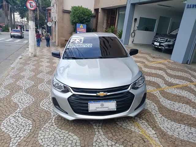 Carro Chevrolet Onix Plus 2023 1.0 Turbo (Aut.)