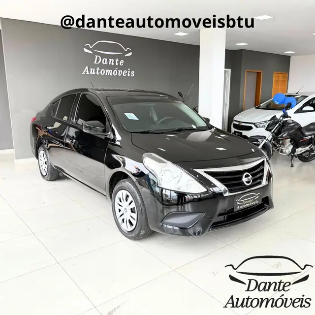Carro Nissan Versa 2016 1.0 12V (Flex)