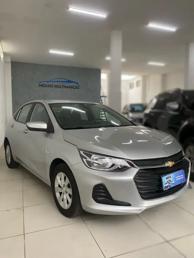 Carro Chevrolet Onix Plus 2023 LT 1.0