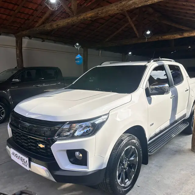 Carro Chevrolet S10 Cabine Dupla 2022 S10 2.8 CTDI High Country 4WD (Cabine Dupla) (Aut)