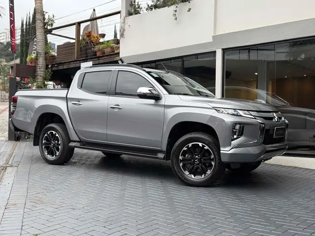 Carro Mitsubishi L200 Triton 2024 Sport HPE-S 2.4