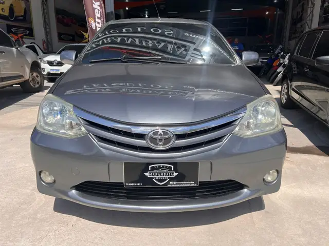 Carro Toyota Etios Sedan 2013 XLS 1.5 (Flex)