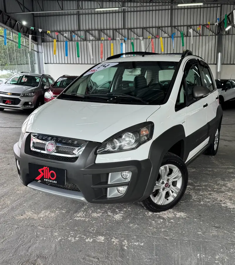 Fiat Idea Adventure 1.8 16V E.TorQ (Flex)