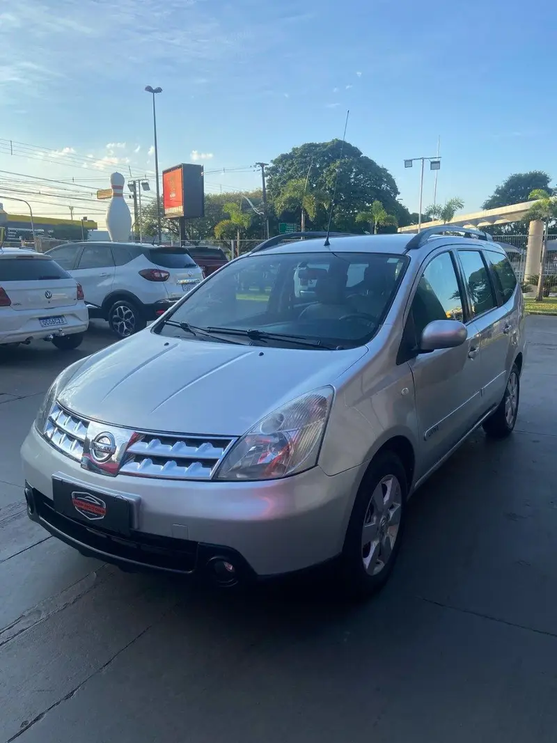 Nissan SL 1.8 16V aut. (flex)