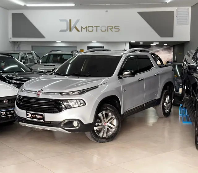 Carro Fiat Toro 2018 Volcano 2.0 diesel AT9 4x4