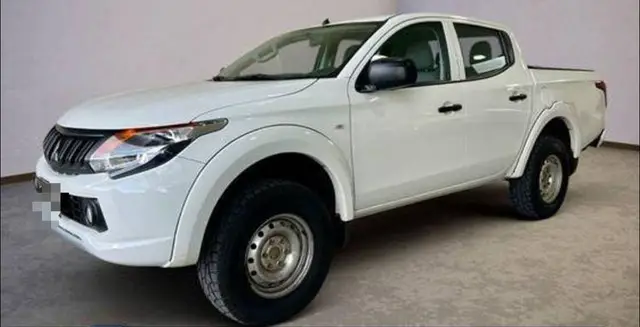 Carro Mitsubishi L200 2023 Triton GL 2.4 Turbo