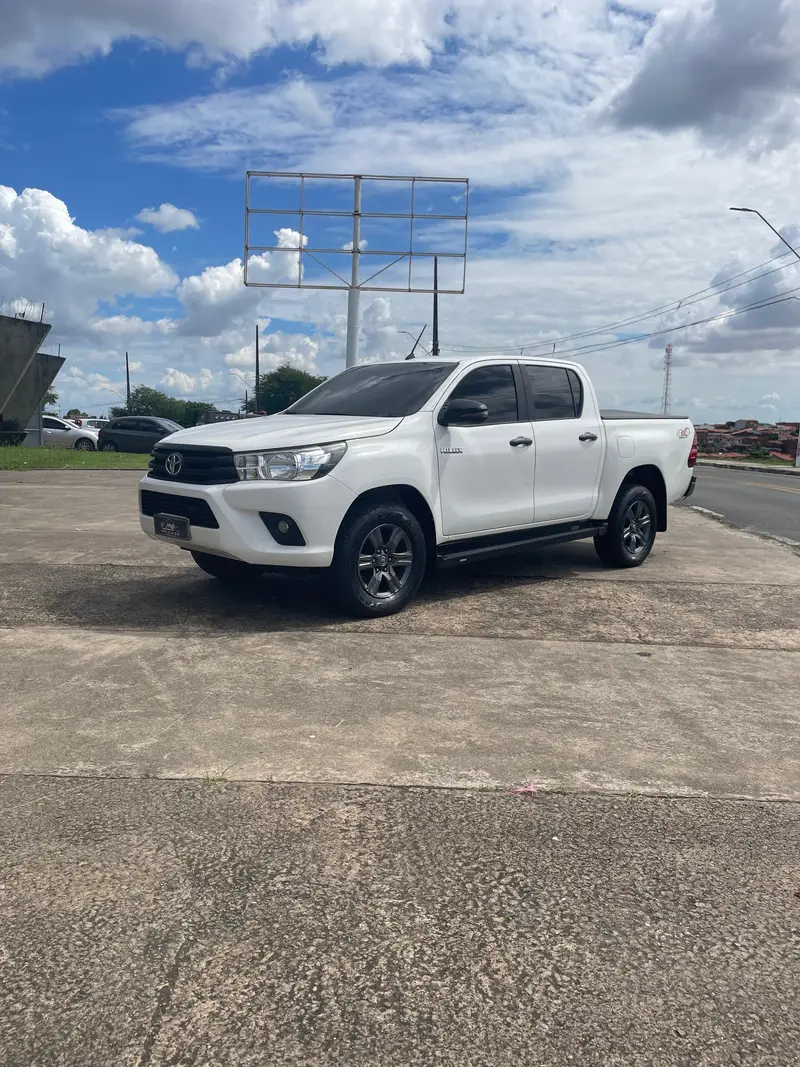 Toyota Hilux Cabine Dupla Hilux 2.8 TDI CD STD 4x4 (Power Pack) (Diesel)