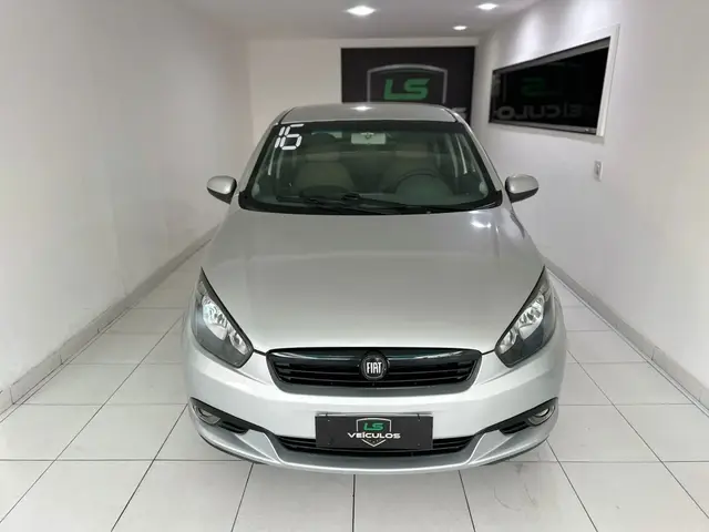 Carro Fiat Grand Siena 2016 Essence 1.6 16V Dualogic (Flex)