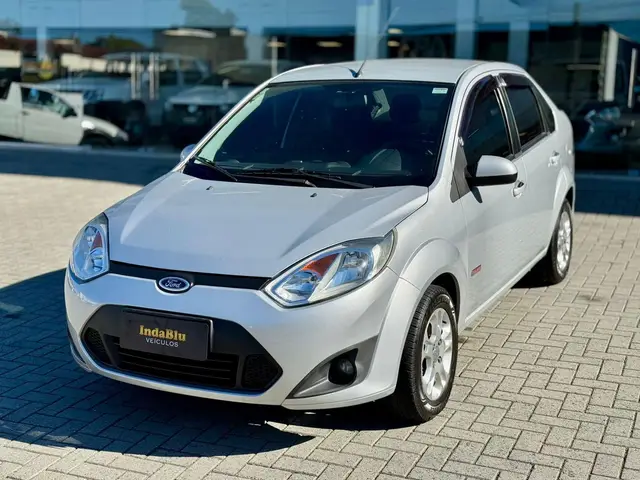 Carro Ford Fiesta Sedan 2011 1.6 (Flex)