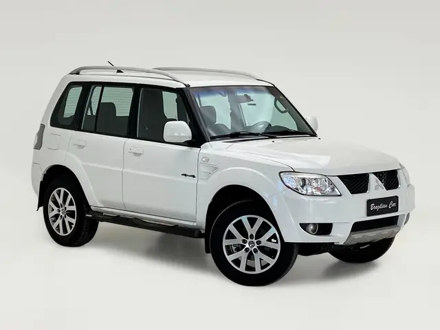Carro Mitsubishi Pajero TR4 2013 2.0 16V 4X4 (Flex) (Aut)