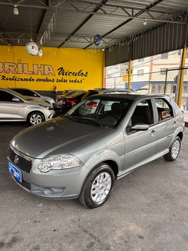 Carro Fiat Palio 2011 Attractive 1.4 8V (Flex)