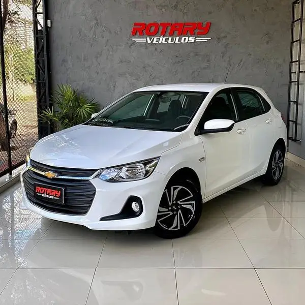Carro Chevrolet Onix 2024 1.0