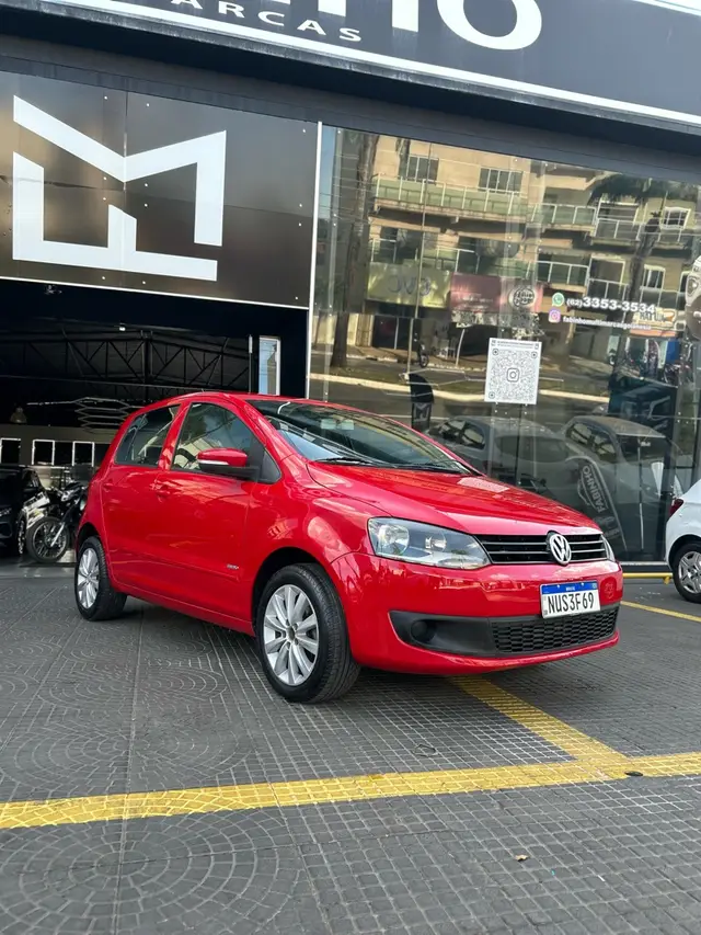 Carro Volkswagen Fox 2011 1.0 8V (Flex) 2p
