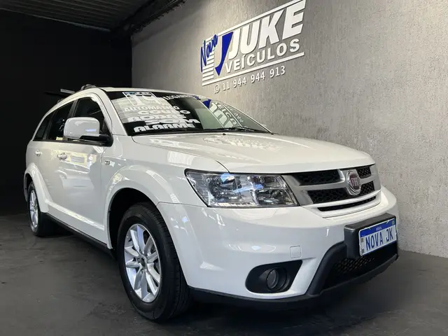 Carro Fiat Freemont 2014 2.4 16V Precision (Aut)