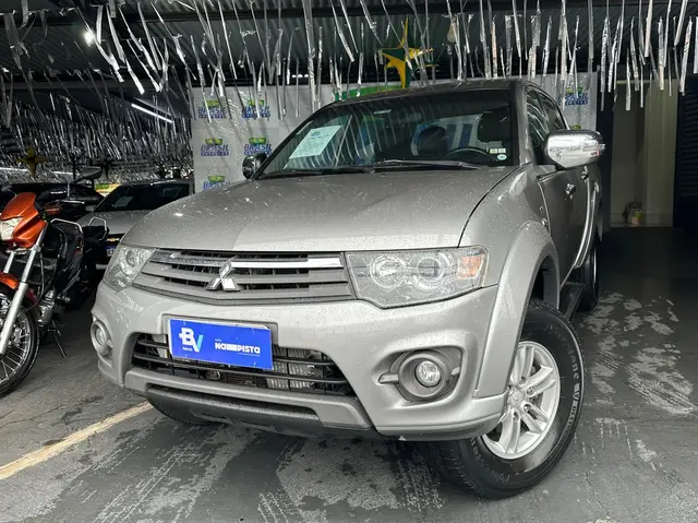 Carro Mitsubishi L200 Triton Sport 2015 3.5 V6 HPE 4WD (Flex) (Aut)