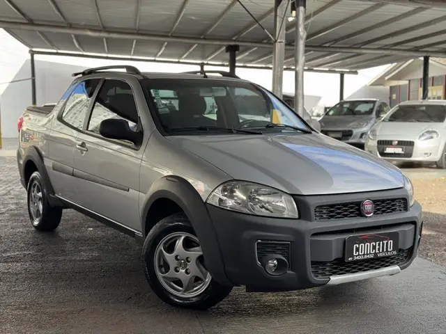 Carro Fiat Strada 2017 Hard Working 1.4 (Flex) (Cabine Dupla)