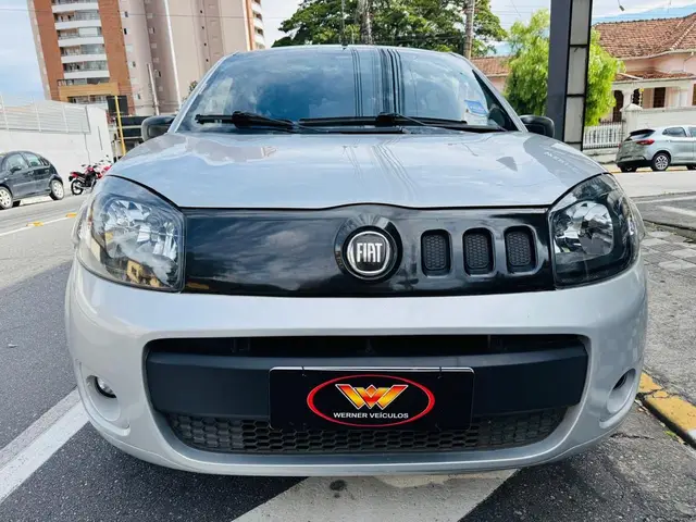 Carro Fiat Uno 2012 Vivace 1.0 8V (Flex) 4p