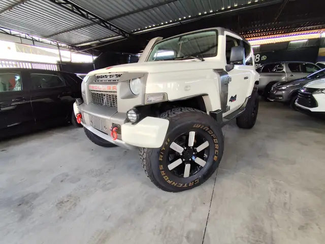 Carro Troller T4 2015 3.2 XLT Diesel