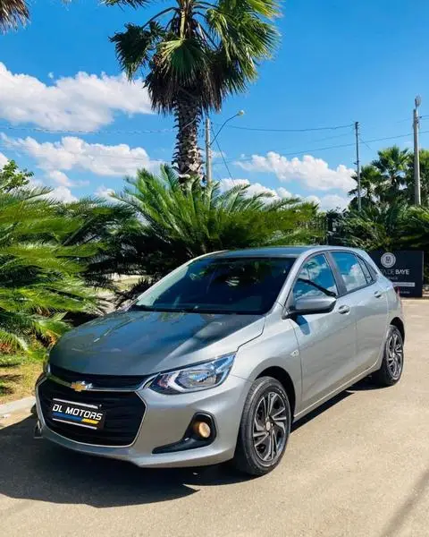 Carro Chevrolet Onix 2024 1.0