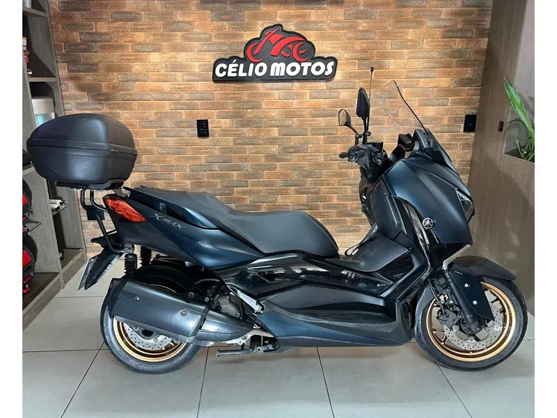Yamaha XMax ABS