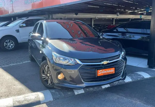 Carro Chevrolet Onix Plus 2024 LT 1.0