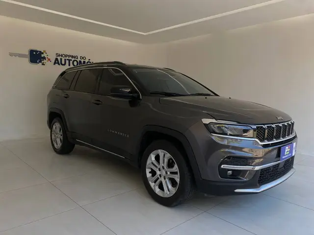 Carro Jeep Commander 2023 Longitude 1.3 T270