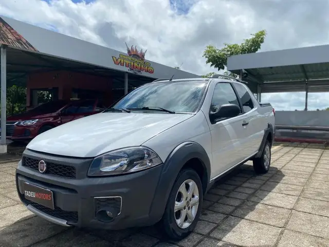 Carro Fiat Strada 2015 Working 1.4 (Flex) (Cabine Dupla)