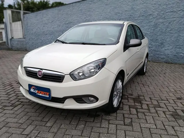 Carro Fiat Grand Siena 2016 Essence 1.6 16V Dualogic (Flex)