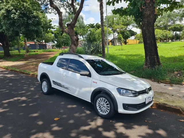 Carro Volkswagen Saveiro 2016 Rock in Rio 1.6 MSI CD (Flex)