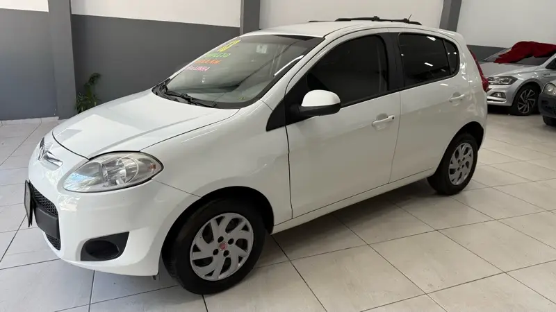 Fiat Attractive 1.4 8V (Flex)