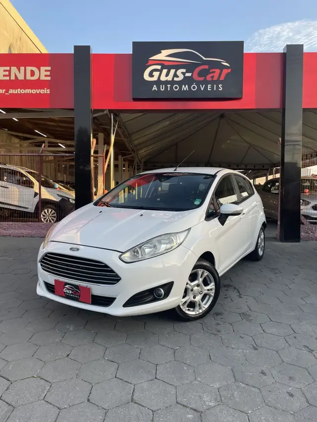 Carro Ford Fiesta Hatch 2014 1.5 (Flex)