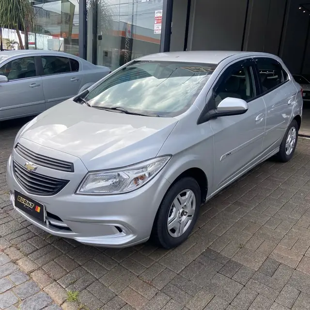 Carro Chevrolet Onix 2015 1.0 LS SPE/4