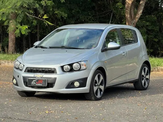 Carro Chevrolet Sonic 2014 Hatch LT 1.6 (Aut)