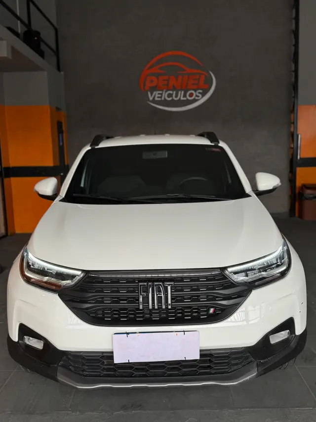 Carro Fiat Strada 2024 Volcano 1.3 Flex 8V CD Aut.