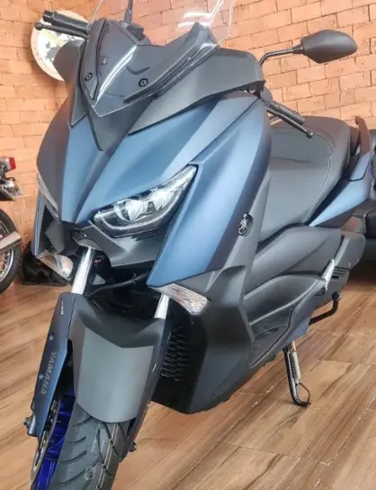 Yamaha 250 Connected