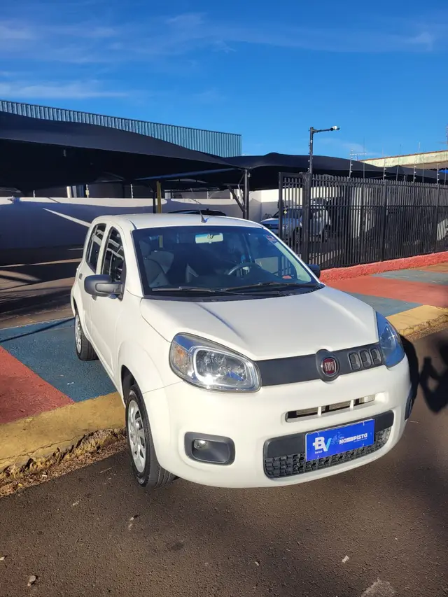 Carro Fiat Uno 2016 Attractive 1.0 (Flex) 4p