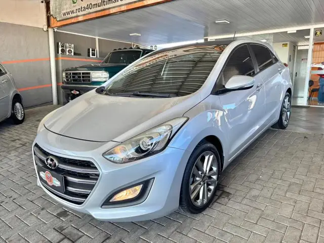 Carro Hyundai i30 2016 I30 1.8 16V MPI (Básico+Teto)