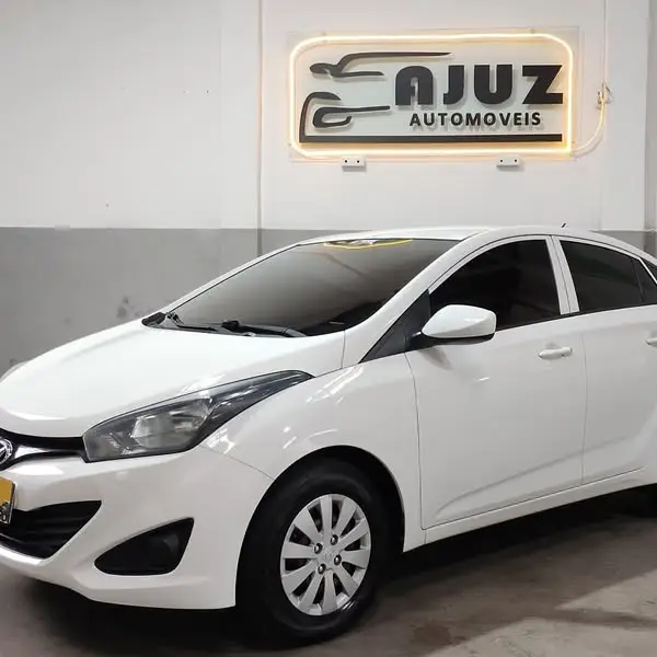 Carro Hyundai HB20S 2014 1.0 Comfort Plus (Flex)