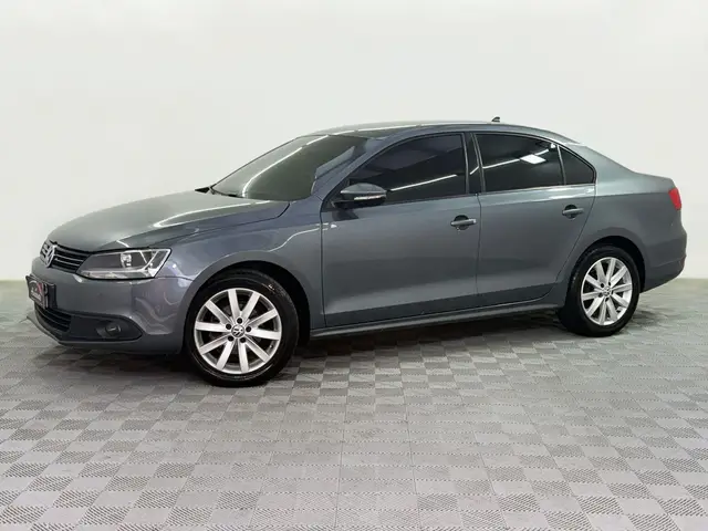Carro Volkswagen Jetta 2014 2.0 Comfortline Tiptronic (Flex)